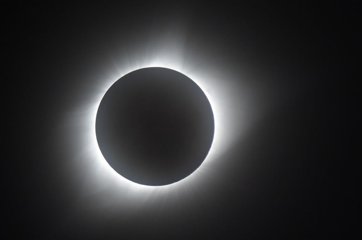 Yes Looking At An Eclipse Can Burn Your Eyes Local Journalstar Com