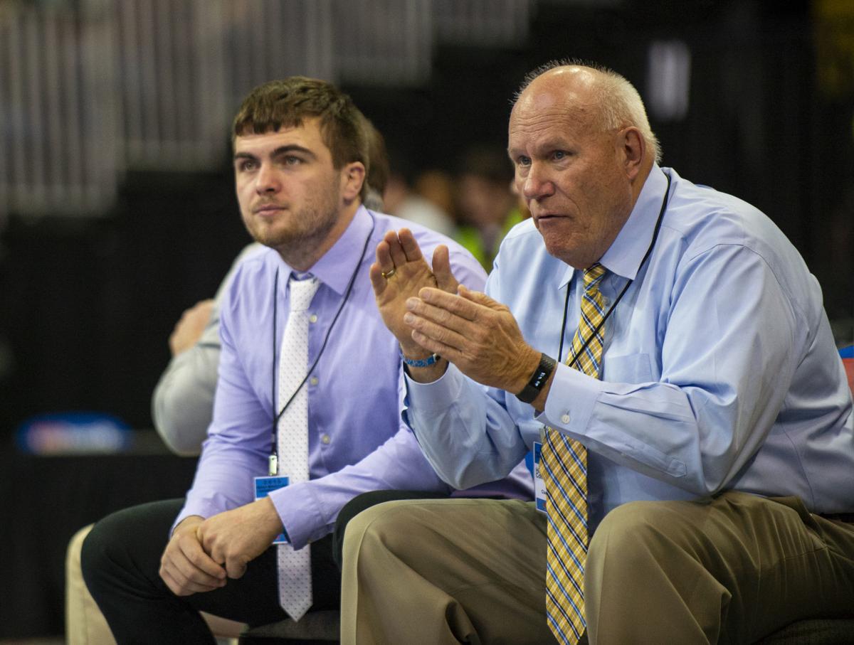 State wrestling semifinals, 2.15