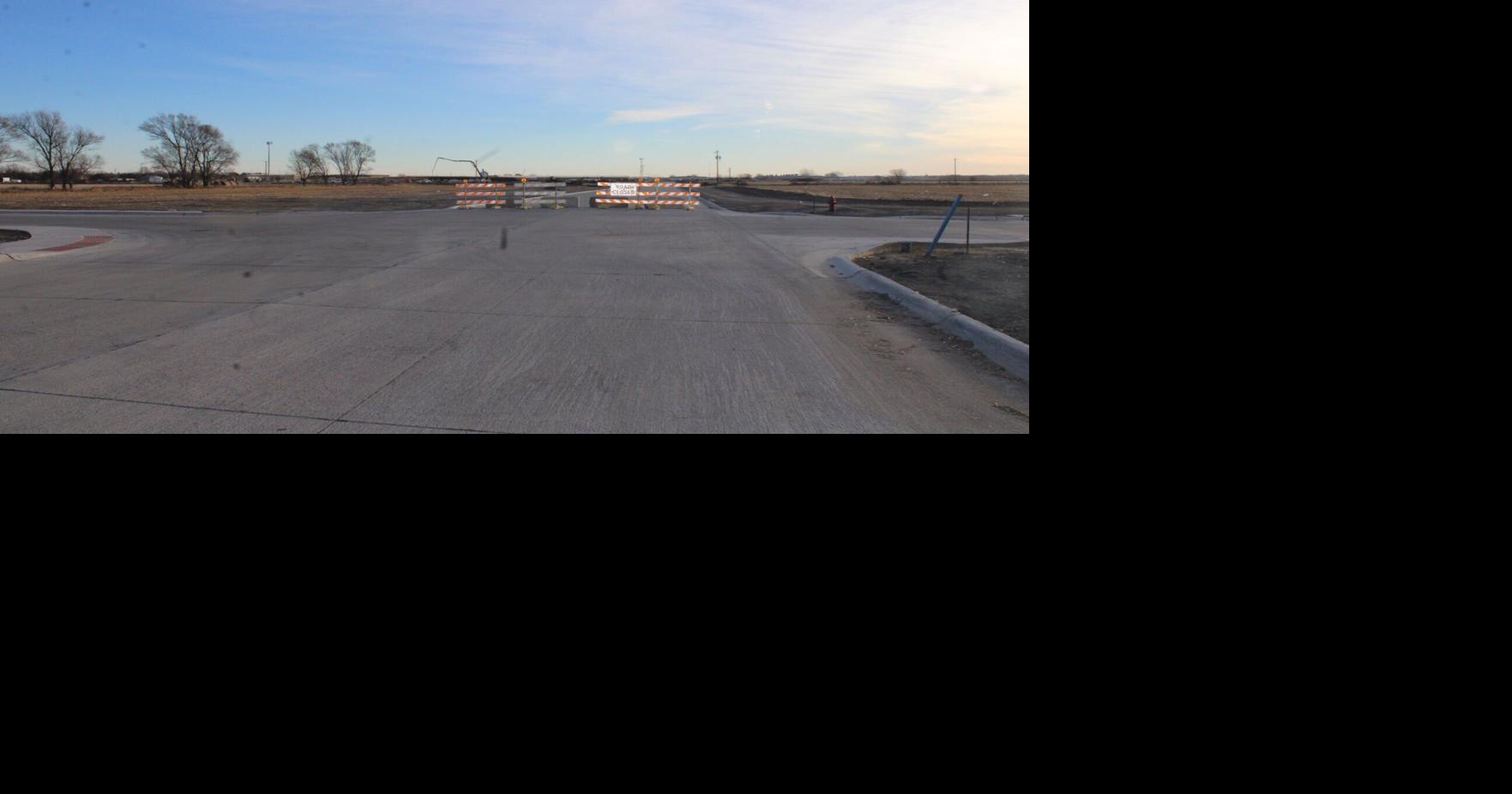 City Council will resume E. Francis paving debate, consider 5 lot purchases