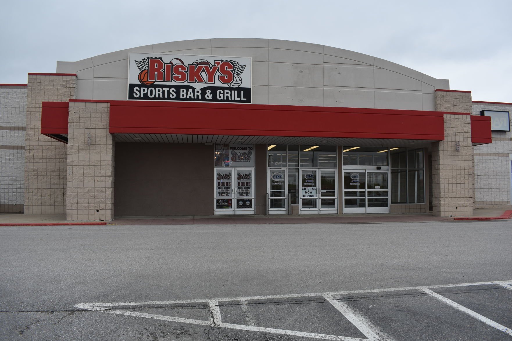 Owners plan to open 402 sports bar at former Risky s location in