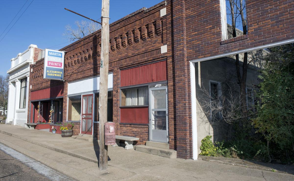 Village embroiled in feud with local family Nebraska News