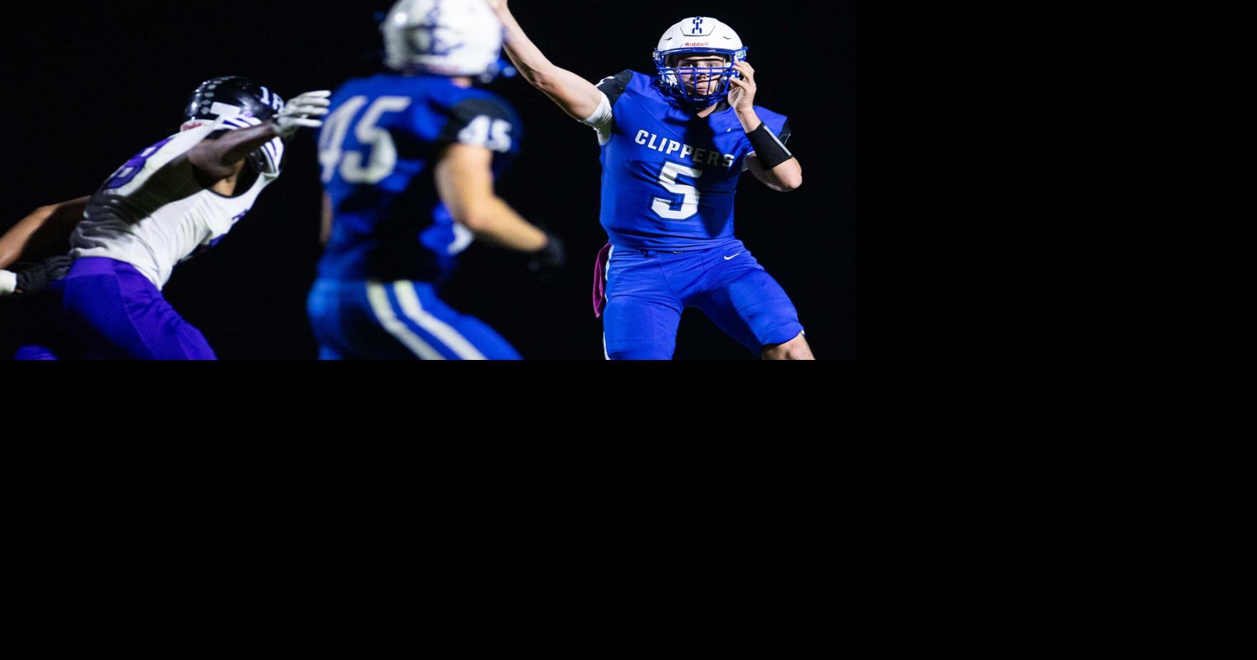 From 1-2 to district champs: Little’s four touchdowns power Malcolm to district crown