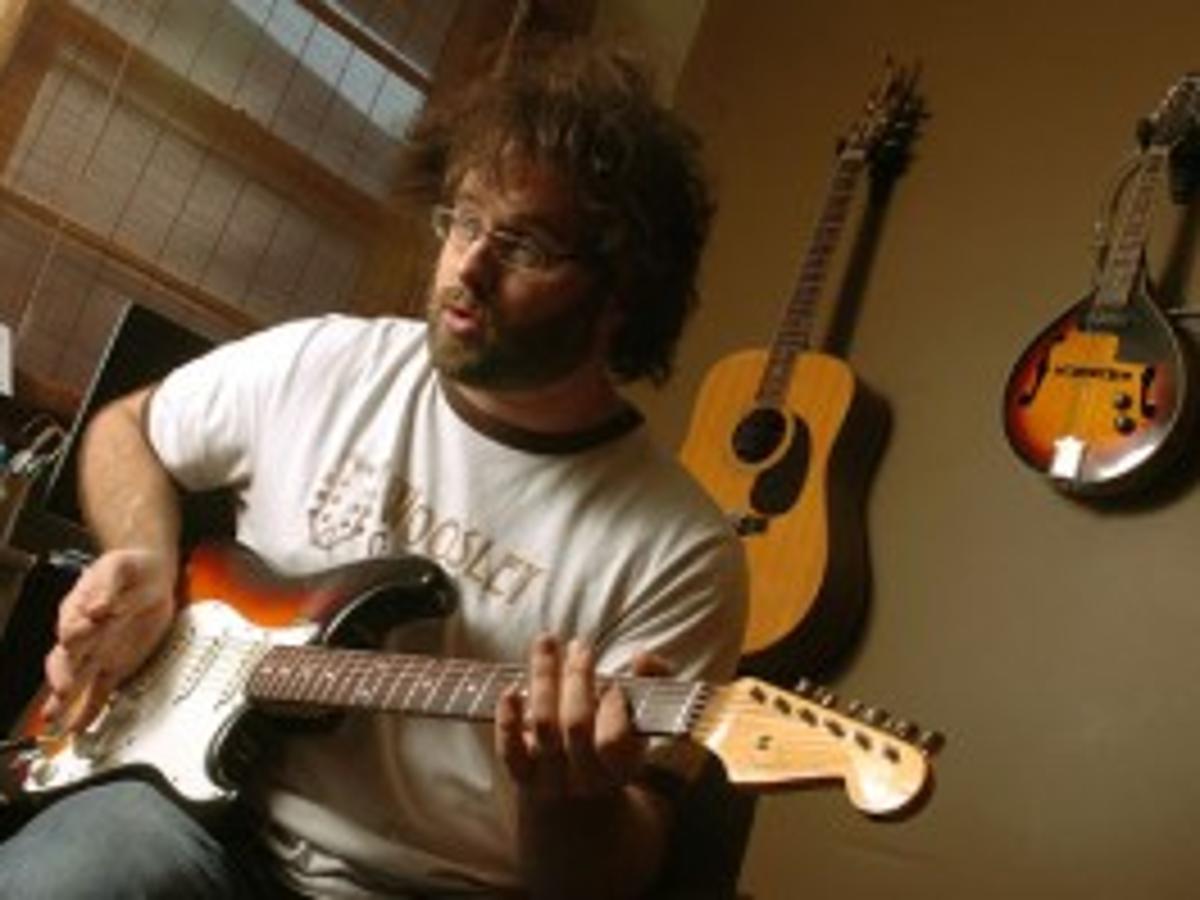 Music Follows Lincoln Guitarist Through Life Local Journalstar Com