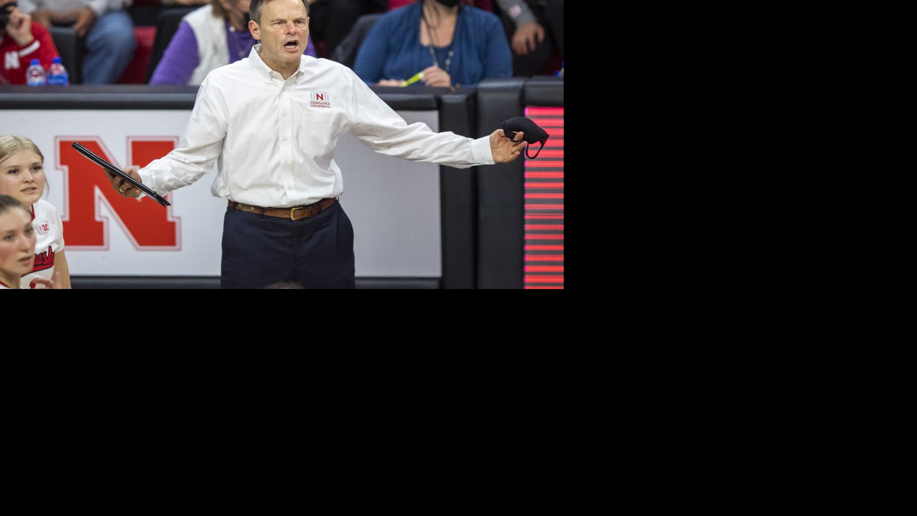 Cook, Huskers apologize for fans' reaction to Maryland players kneeling during national anthem