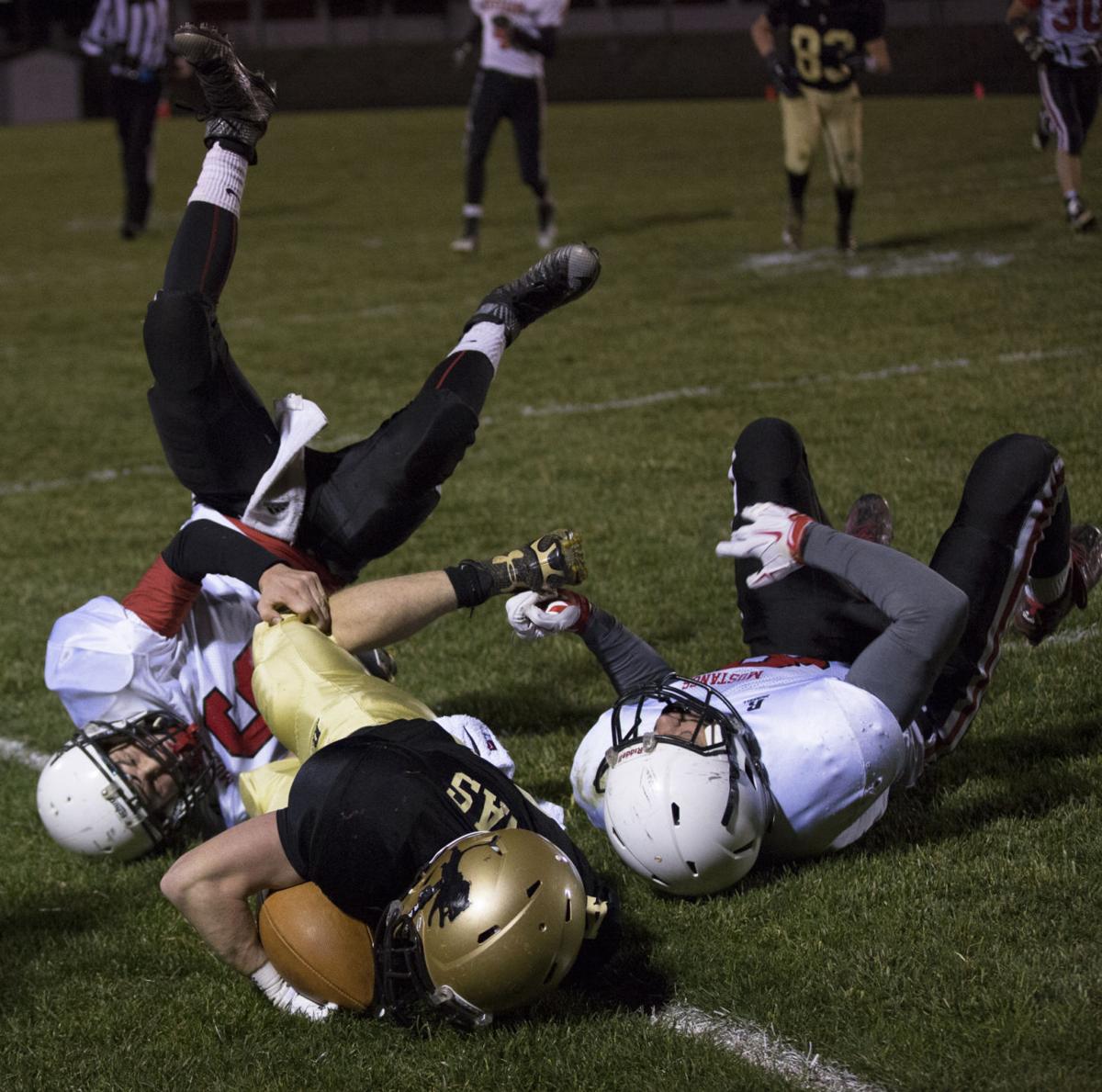 Sutton vs. Aquinas, C-2 football playoffs, 11.6.15