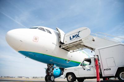 Lincoln airport new plane, 3.30