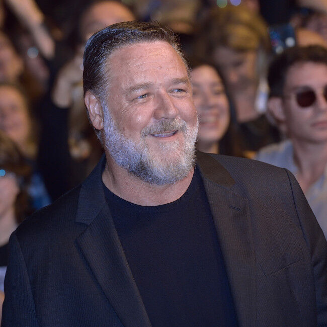 Russell Crowe Puts the News on Paper, and Other Artifacts - The New York  Times