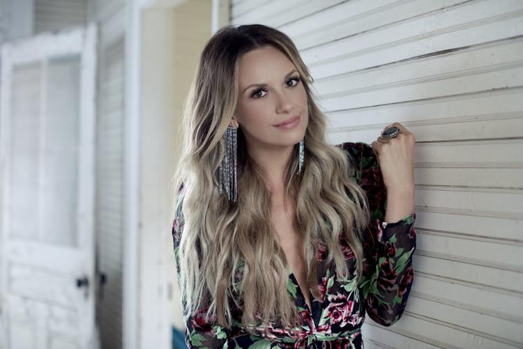 Carly Pearce horizontal
