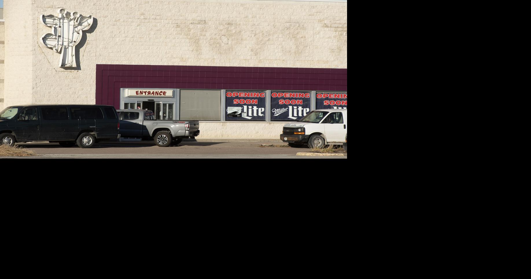 Former Toys 'R' Us location in Lincoln to liquor store