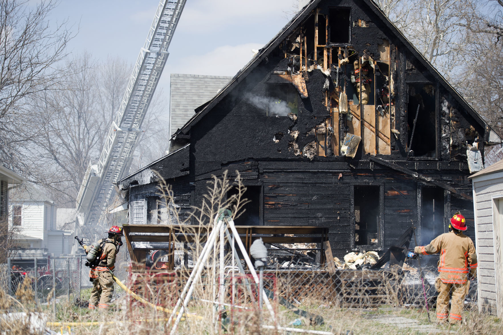 3 Flee Burning House In University Place None Injured Crime And   5ade5ccebfbce.image 