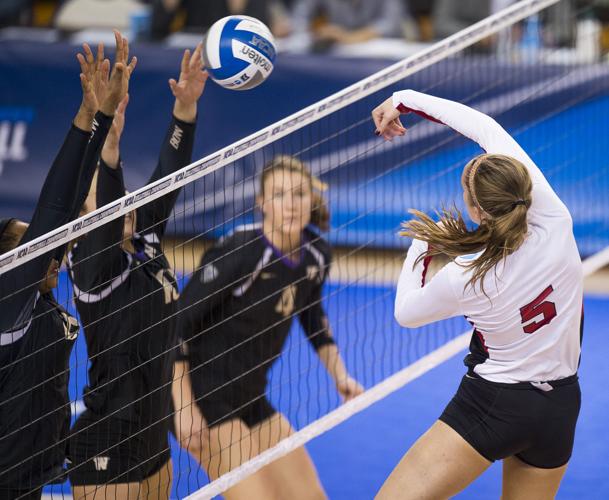 Next stop, Omaha: NCAA Elite Eight: Washington vs. Nebraska