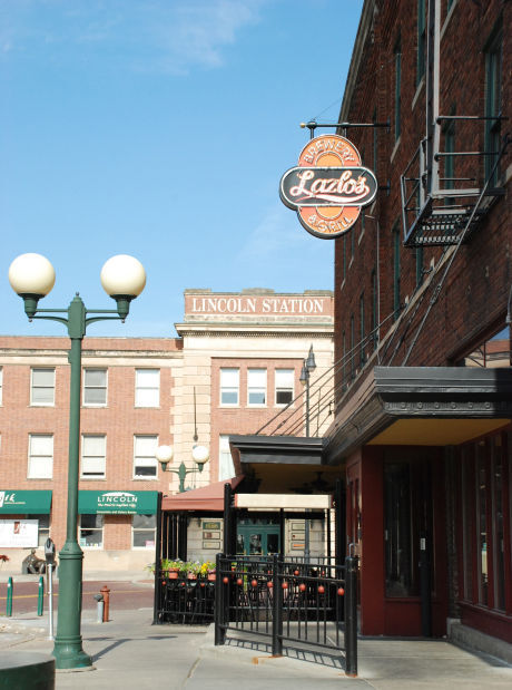 Lazlo's exterior