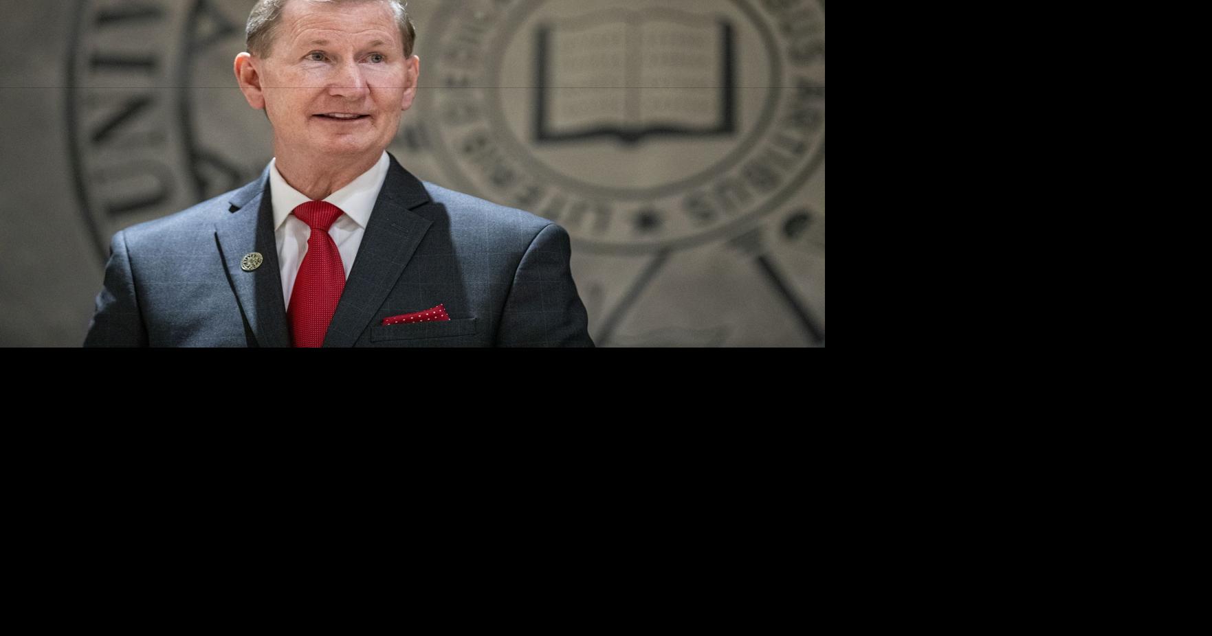 Regents to give Carter a $140K performance bonus, consider critical ...