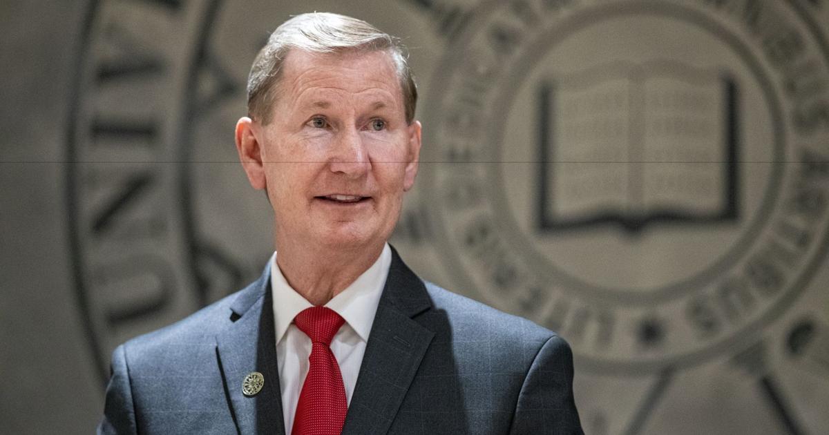 Carter Rutledge Regents to give Carter a $140K performance bonus, consider critical ...