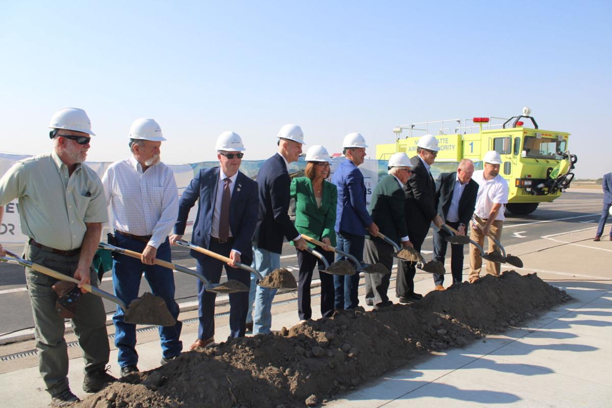 Governor, senators join in Lee Bird terminal groundbreaking