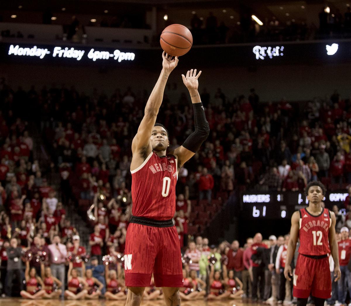 Palmer S Free Throws Lift Huskers To 62 61 Win Over Minnesota
