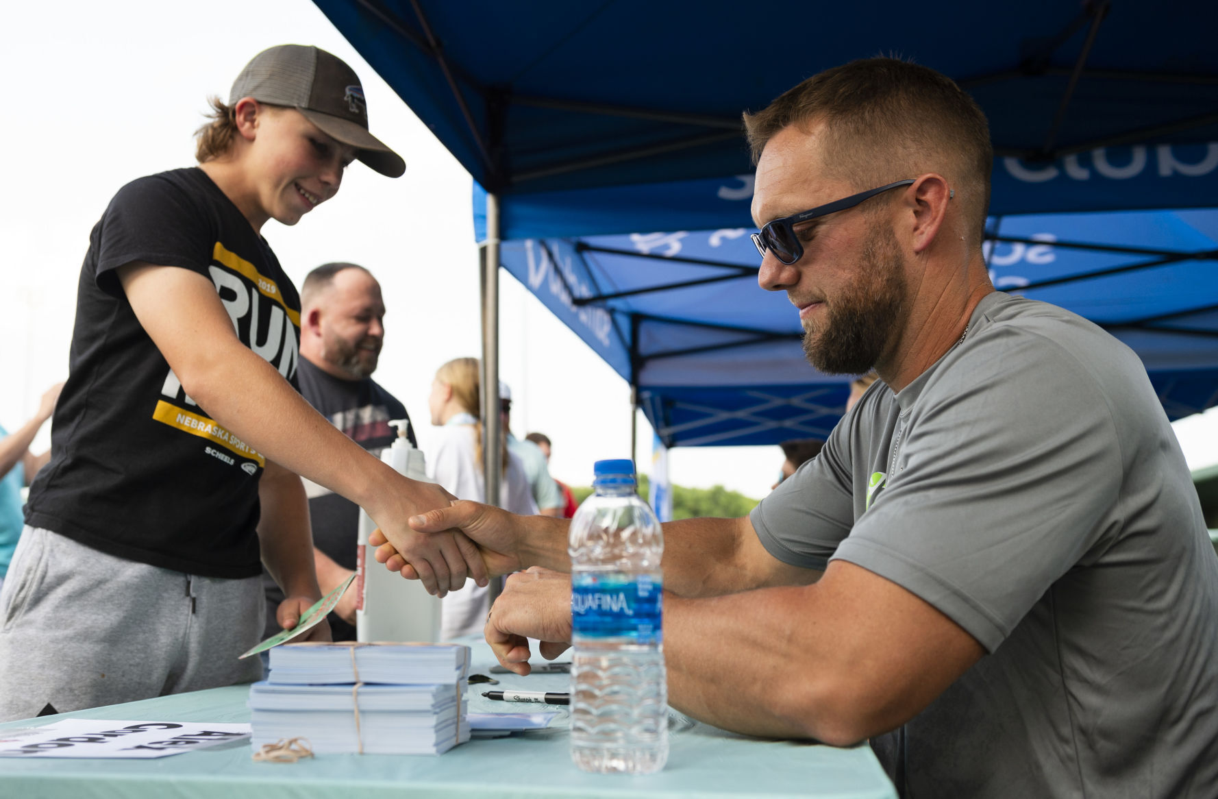 Alex Gordon lights the torch to kick off a bounce back year for