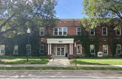 Lincoln Literacy, 1023 Lincoln Mall