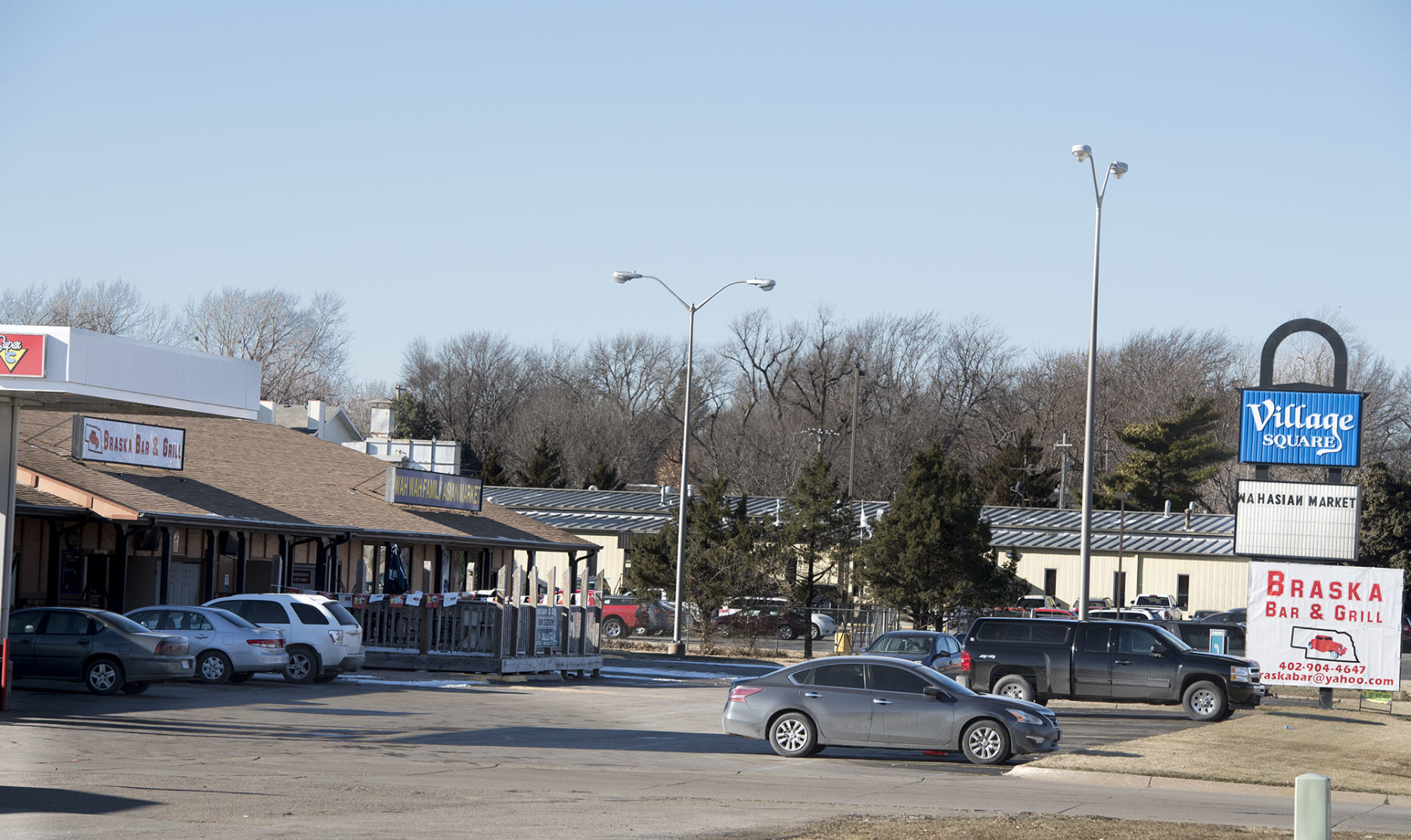 New bar Thai restaurant joining Asian market along West A in Lincoln