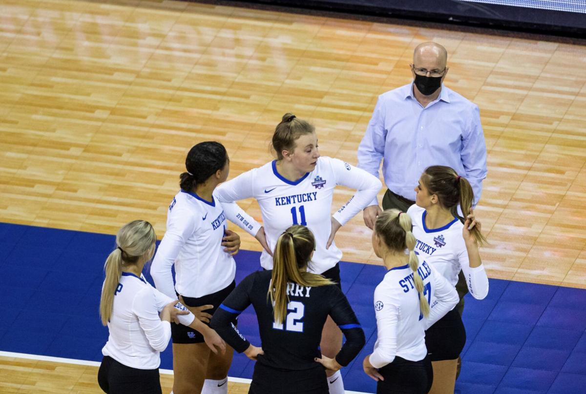 NCAA Kentucky Washington Volleyball