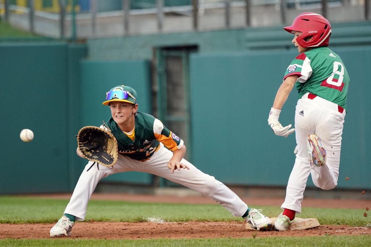 Let's not worry about tomorrow': Hastings Little League advancing in  Midwest Regional