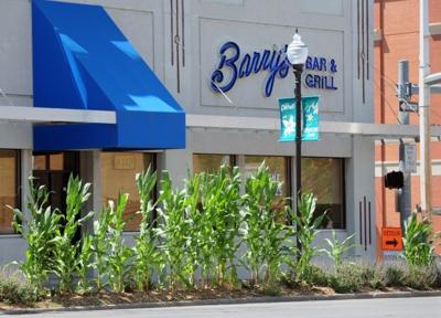 Barry's Bar & Grill
