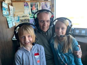 Fonner Park announcer Anderson adds passion to his calls