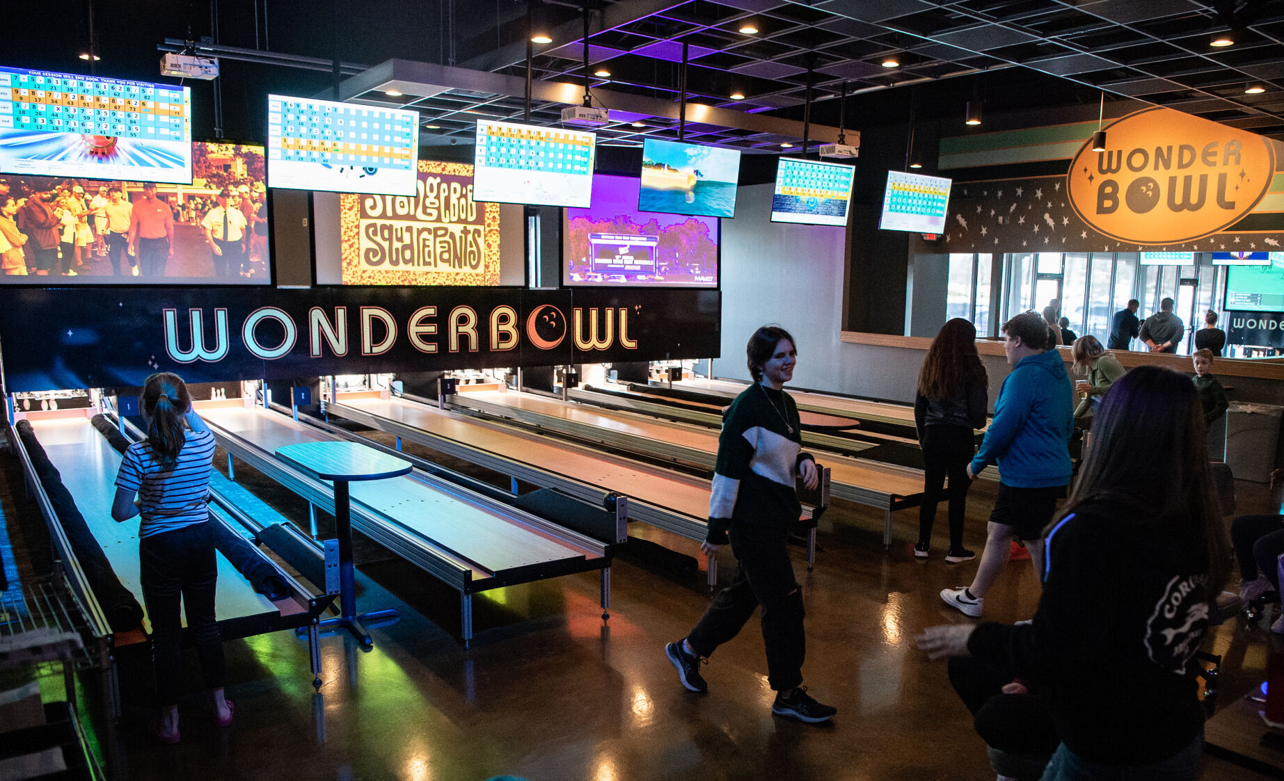 Miniature bowling alley bar opens location in southeast Lincoln