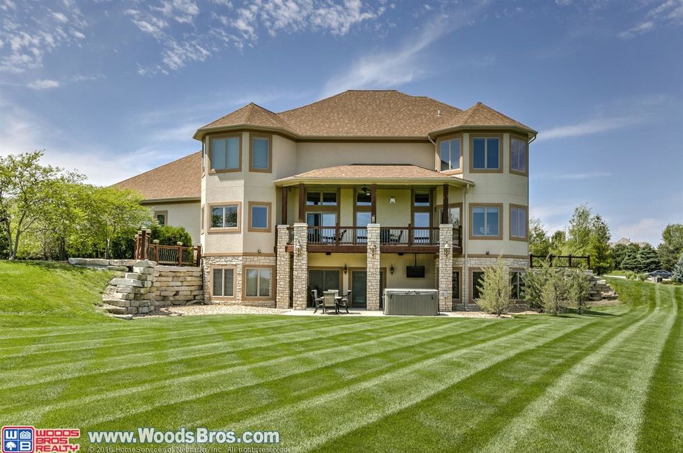 Big Homes Just Listed in the Lincoln Area Home and Garden