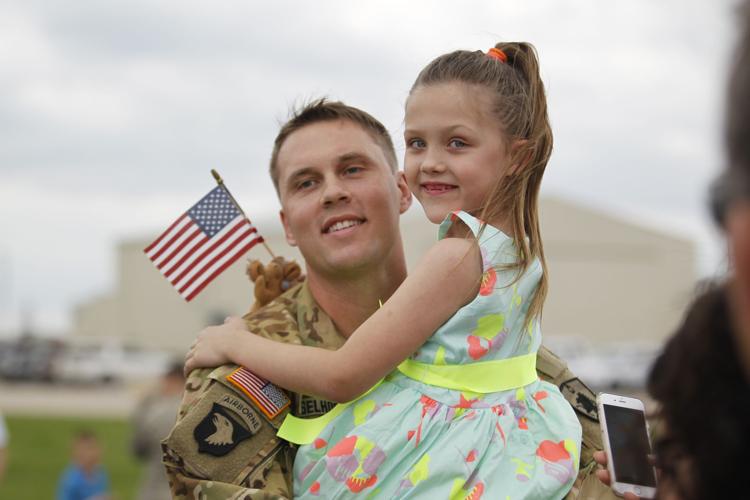 Nebraska families home soldiers