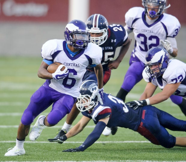 Prep Football: Sanders Lifts Central Past North Star | High School ...