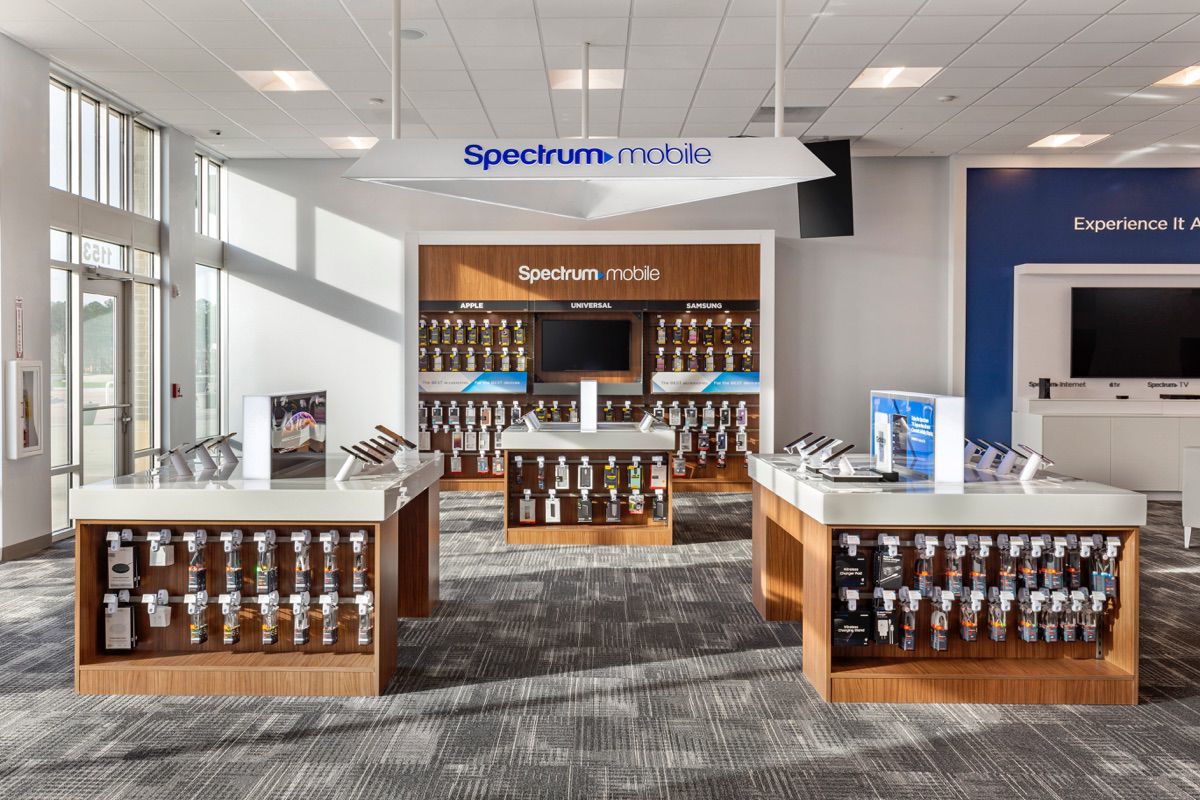 Spectrum opens second retail store in Lincoln