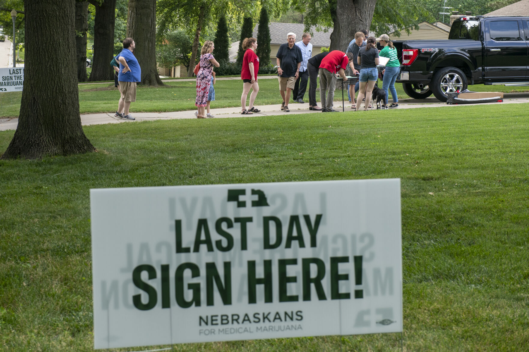 Medical marijuana petitions to be turned in amid legal uncertainty of requirements in Nebraska
