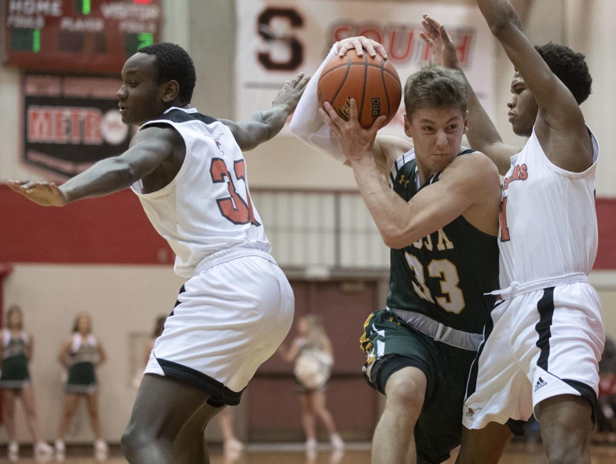 Mcneal Lee Gives Omaha South A Spark As Packers Stifle Lincoln
