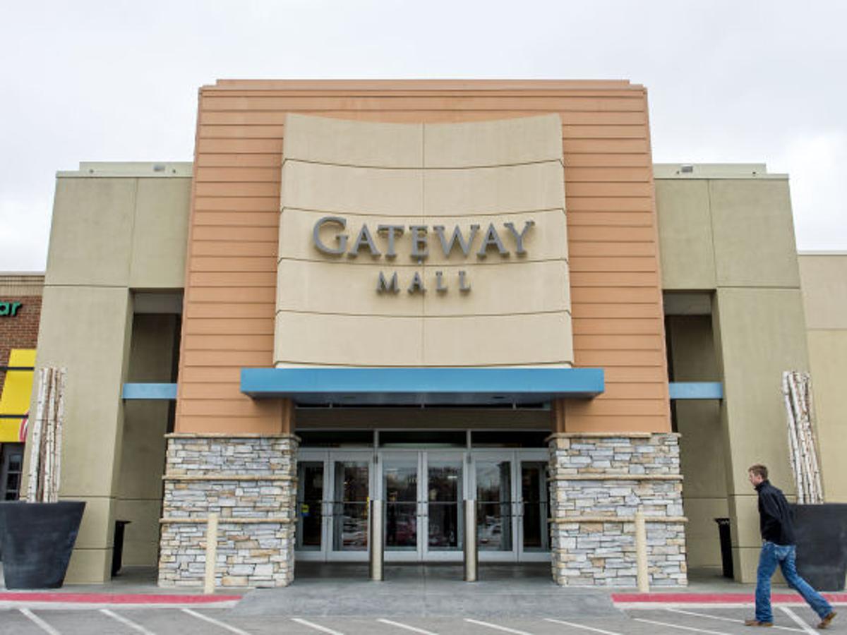 2 Stores Close At Gateway Local Business News Journalstar Com