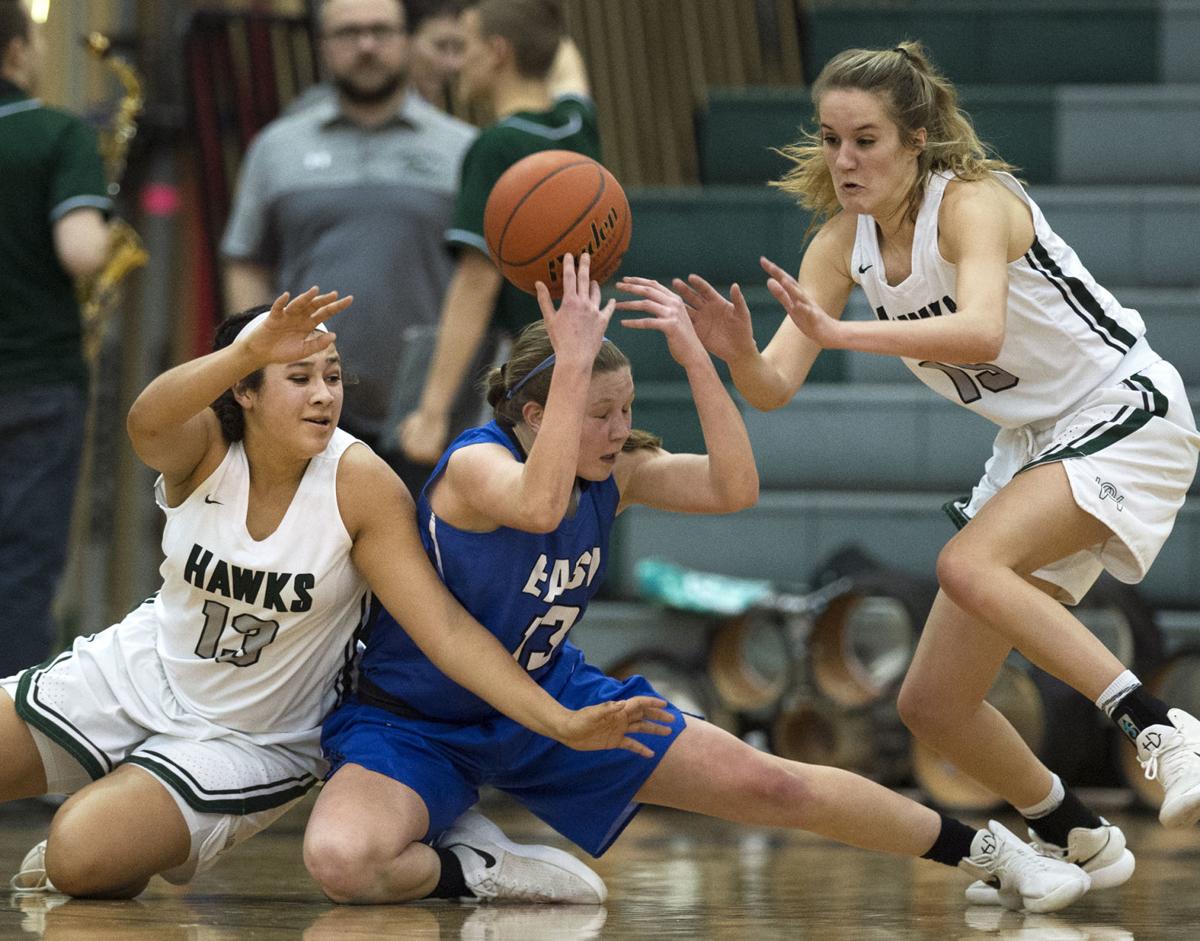 Photos Lincoln East Girls Stay On A Roll With Win Over Lincoln