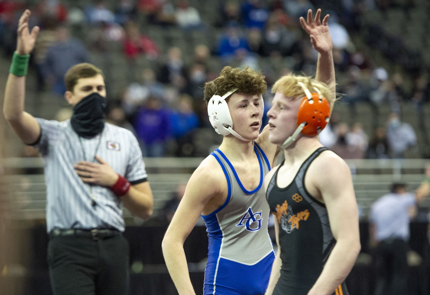 State Wrestling: Class B Team Scoring And Saturday's Semifinal Matchups