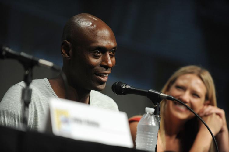 Lance Reddick, Anna Torv