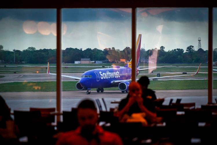 BIZ-CORONAVIRUS-AIRTRAVEL-KELLY-1-DA