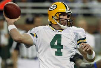 How a Cowboys Player Once Wore Brett Favre's Helmet During a Game