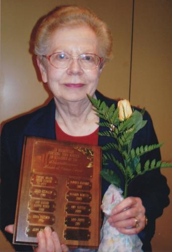 Lois Poppe with Long Term Service award