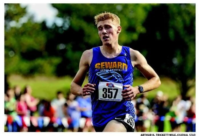 Einspahr delivers in Seward's golden day