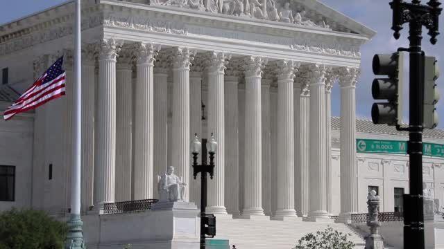 Judge Amy Coney Barrett meets with Sen. Ben Sasse &hellip;
