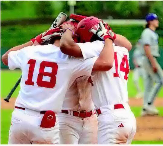 The Reds are embracing throwbacks, and every other MLB team should too