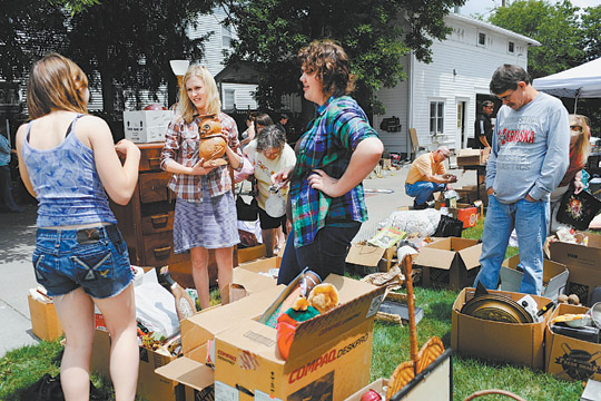 Garage Salers On The Prowl For Practical Items Lifestyles