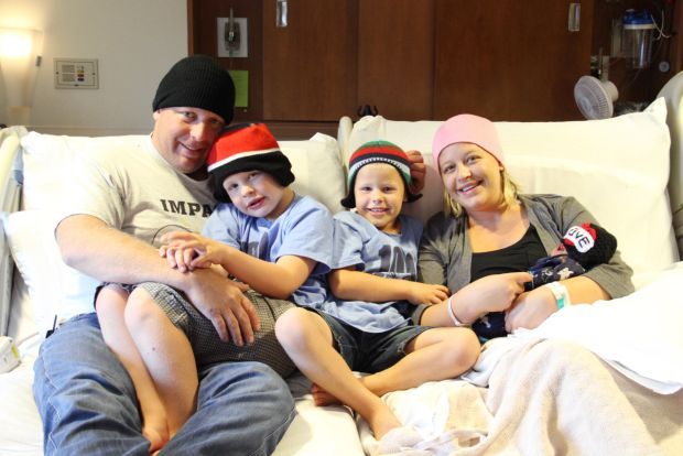 Aaron and Erin Ruskamp family photo