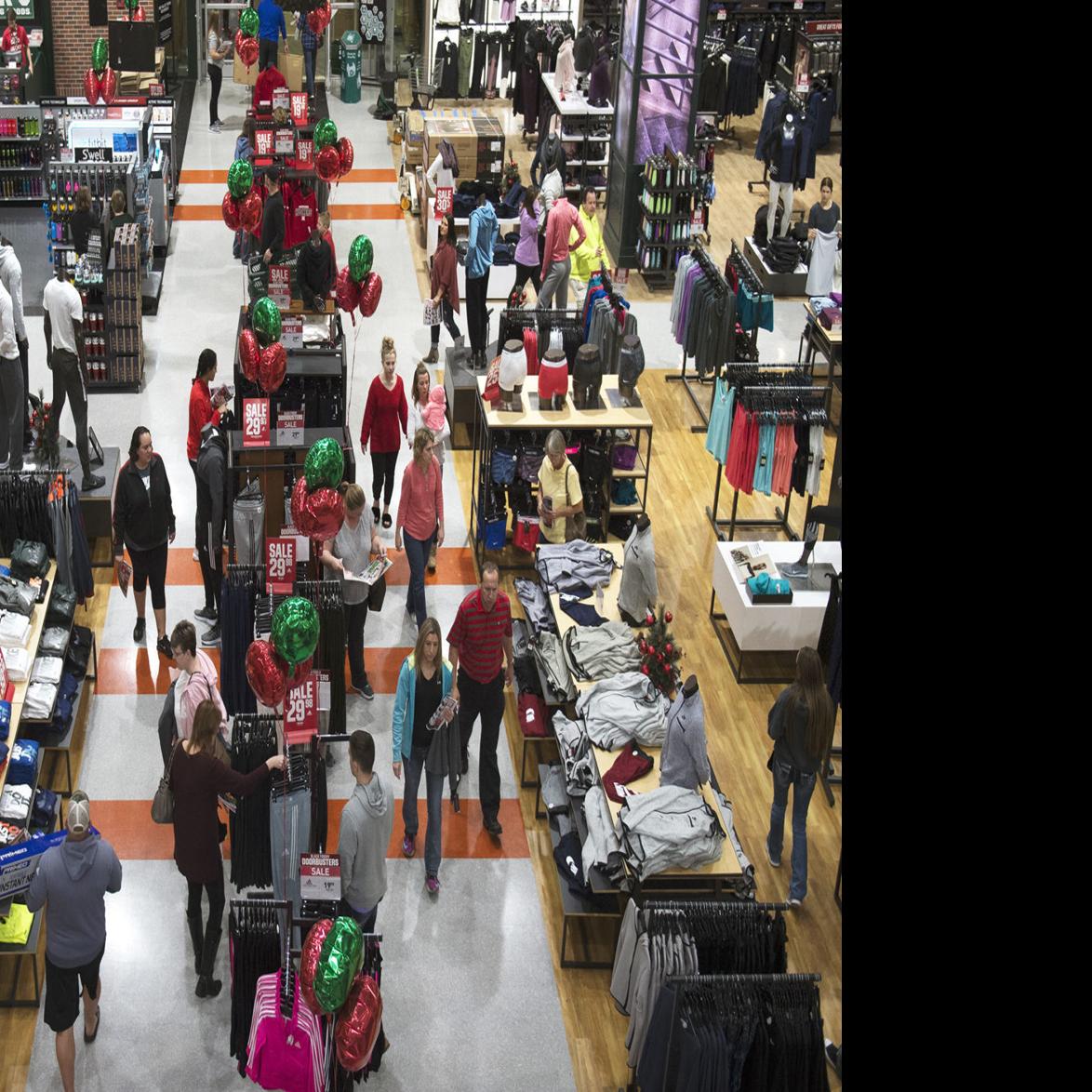 List Of Lincoln Malls Stores With Special Hours On Thanksgiving Black Friday Local Business News Journalstar Com