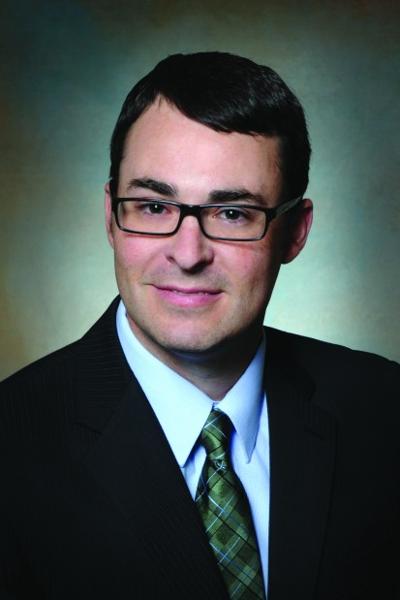 Union Bank & Trust promotes Benge