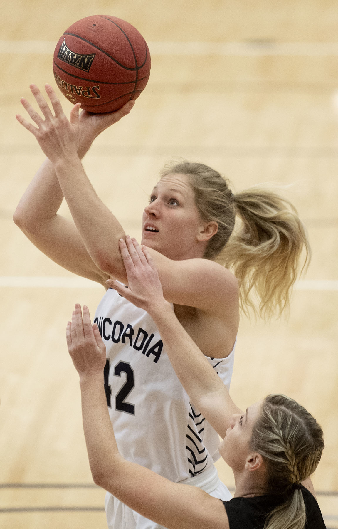Sibbel Scores Career High 26 Points Barry Slams Door Late As No