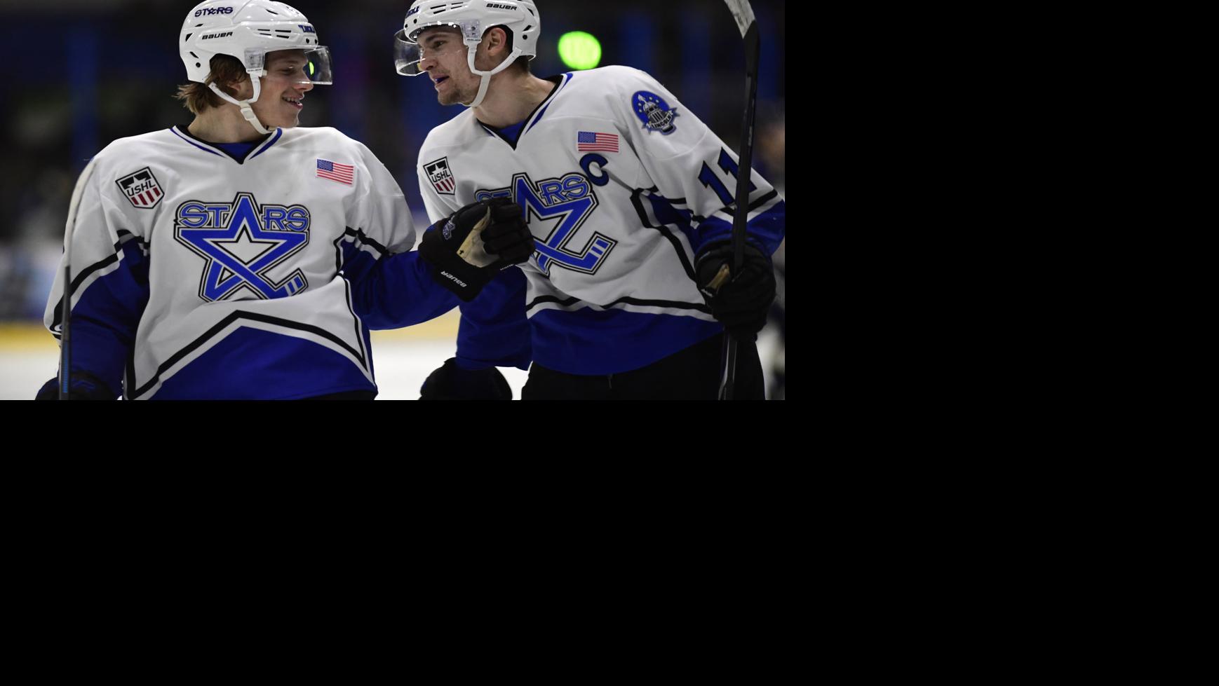 With No Captain Patch Perfect Time For Stars To Hold Everyone Accountable Stars Journalstar Com
